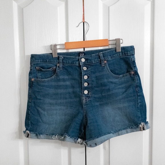 GAP CANADA - High Rise 4" Denim Short - Sz 31 - Picture 1 of 4